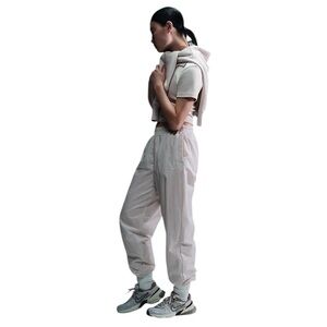 Nike Sportswear Mid Rise Oversized Woven Joggers in Brown/White- Large - NWT